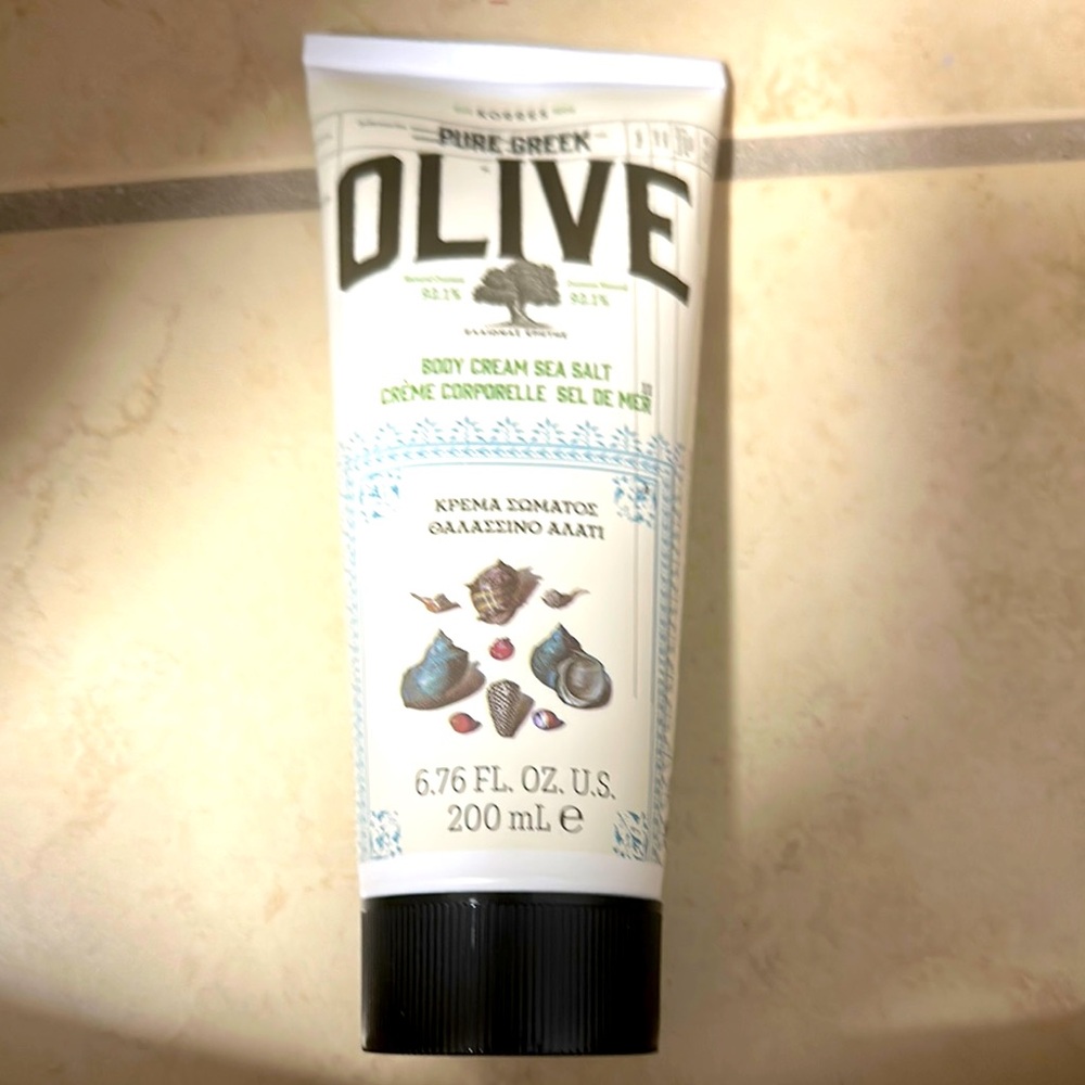 Korres Olive Pure Greek Body Cream - White and Black